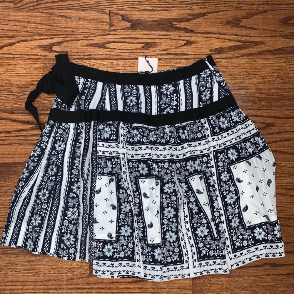 NWT Cinq a Sept Skirt size 0